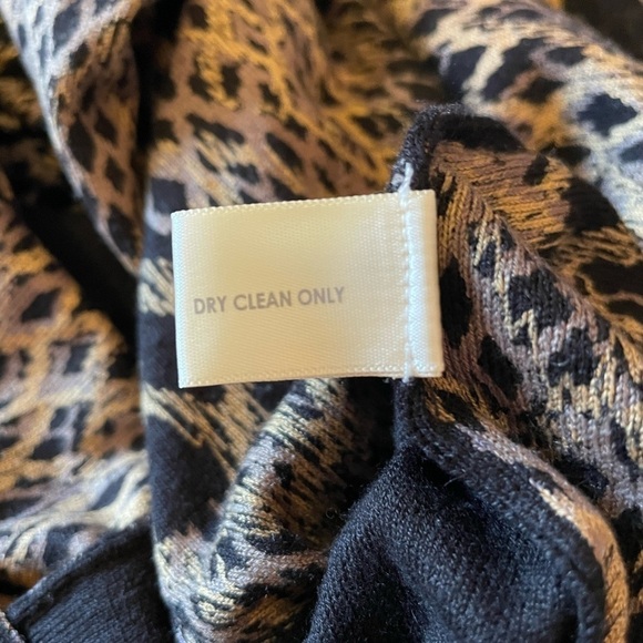 White + Warren cashmere and silk, button down sweater or tunic.  Oversized - Picture 5 of 5